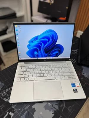 HP Pavilion Plus 14 i5 16GB 1TB