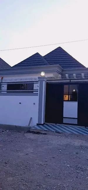 Modern 5-Bedroom Villa in Ayat