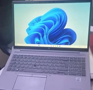 HP ZBook Firefly i7 16GB 512GB