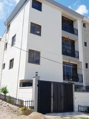 72 sqm House for Sale in Summit
