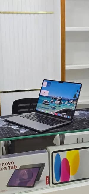 MacBook Pro M1 14 inch (2021)