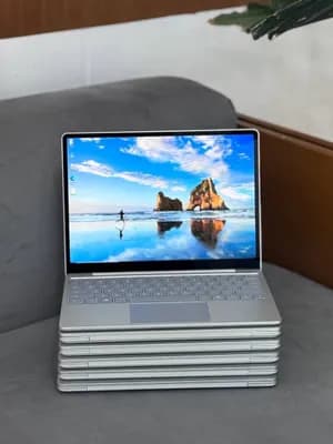 Microsoft Surface Laptop Go i5 16GB 256GB