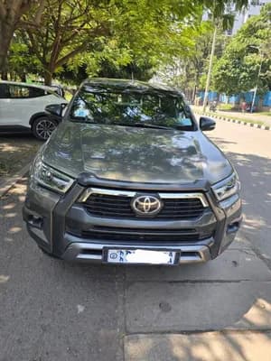 Toyota Hilux Invincible X-Cab 2021