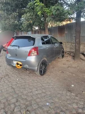 2008 Yaris compact