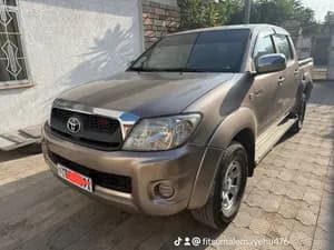 Toyota Hilux Double Cabin 2010
