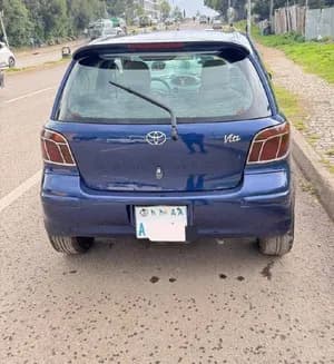 TOYOTA VITZ 2002