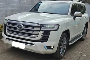 Toyota Land Cruiser 300 VXR 2023