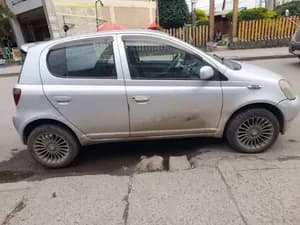 Toyota Vitz 2001