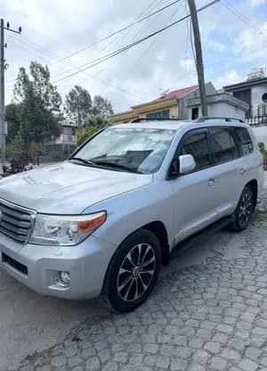 Toyota Landcruiser V8 VX 2016