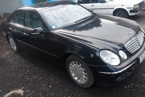 Mercedes-Benz E320 2002 Automatic