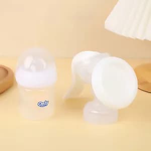 Manual breast pump