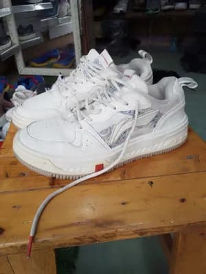 Li-Ning White Sneakers Size 40