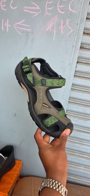 Sandals (ሸበጥ) 39-44