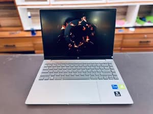 HP Pavilion Plus 14 i5 Laptop