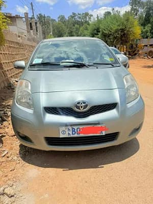 Toyota Vitz 2010 Automatic