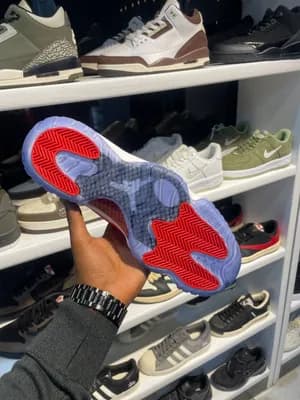 Jordan 11
