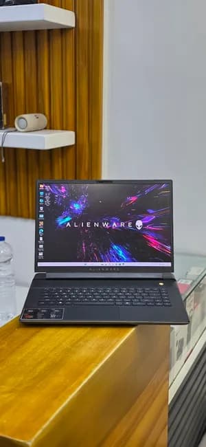 Alienware x16 R1 RTX 4080 Laptop