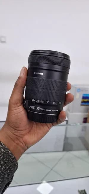 Canon EF-S 18-135mm IS Lens