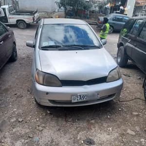 Toyota Platz 2001 Automatic