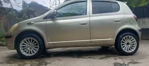 Toyota Vitz 2004