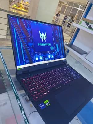 Acer Predator PHN16 Gaming Laptop