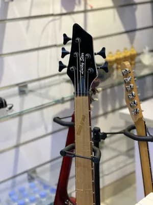 Lucky Bass Guitar