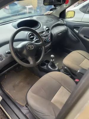 Vitz Yaris
