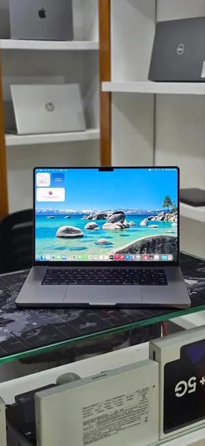 Apple MacBook M2 Pro 16 inch 2023