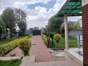 ቤት 820 ካሬ