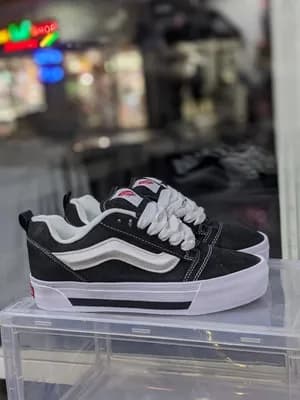 Vans Knu 40