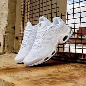 Nike Air Max Plus TN Triple White