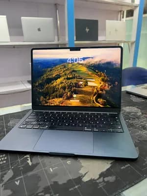 Apple MacBook Air M2 2022