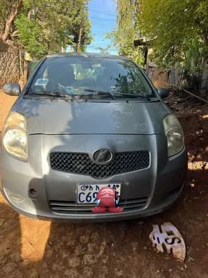 Toyota Yaris Compact 2005 1000cc used
