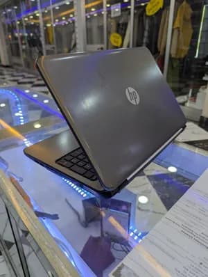Hp Notebook 4Gb Ram 500GB SSD used