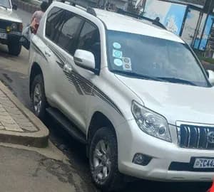 Toyota Land Cruiser Prado 2013