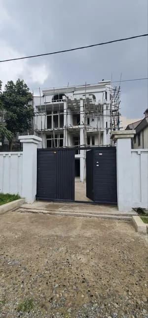 G+3 House for Sale in Ayat