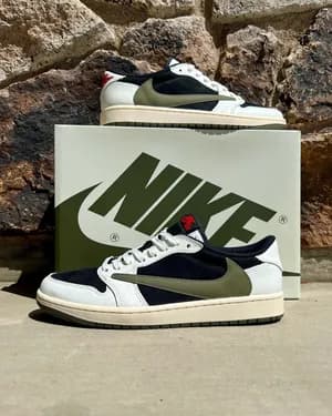 Air Jordan 1 Travis Scott