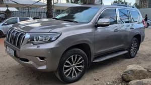 Toyota Land Cruiser Prado 2021