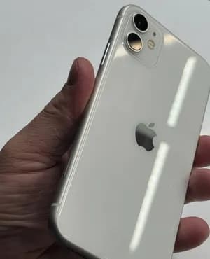 Used White iPhone 11 128GB