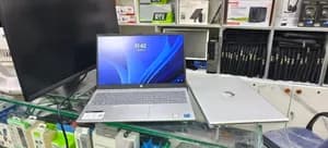 HP Notebook 12th Gen i7 16GB 1TB SSD