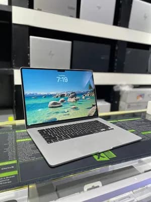 Apple MacBook Air M4 15-inch 24GB 512GB