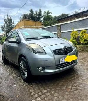 Yaris Compact