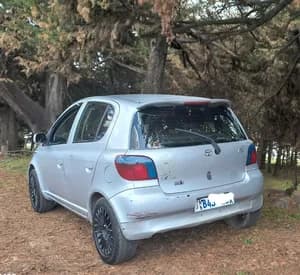 Toyota Vitz 2001 1.0L
