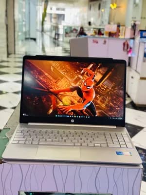 HP Notebook i5-1135G7 16GB 256GB
