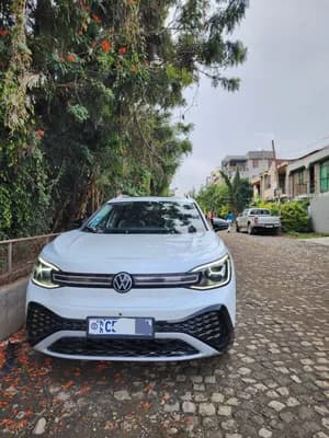 Volkswagen ID.6 Crozz Pro