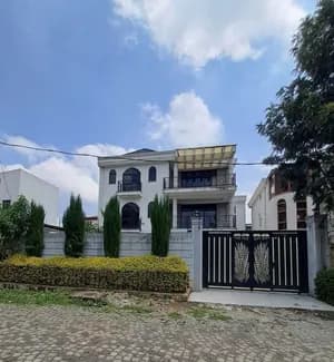 G+2 Modern House in Summit