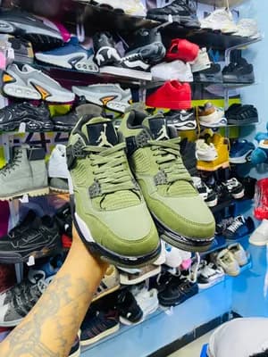 Jordan 4 retro
