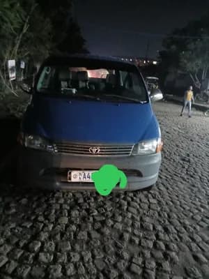 Toyota Hiace D4D Dolphin Van 2004