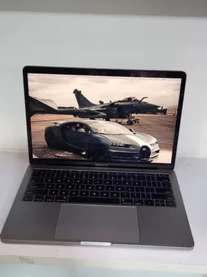 Apple MacBook Pro 13-inch 2017