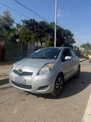 Toyota Yaris Compact 2010
